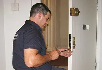 Little Village Locksmith Store Newport News, VA 757-745-3092 - locks-change-6